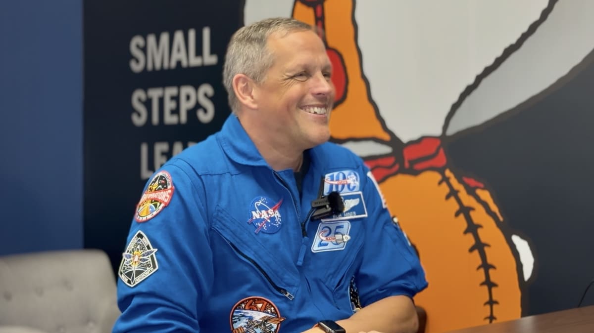 NASA Surprises 5 Astronauts With Moon Mission News - Image 2