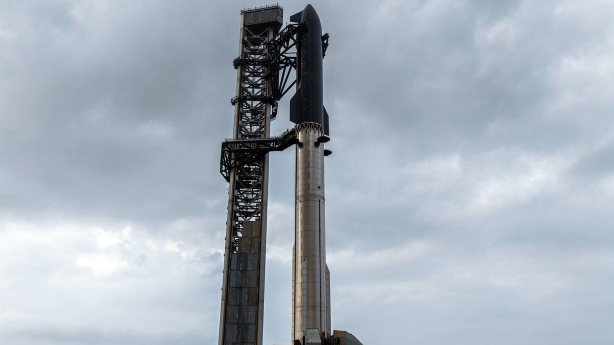 SpaceX's Biggest Rocket Yet Gets Major Upgrades
