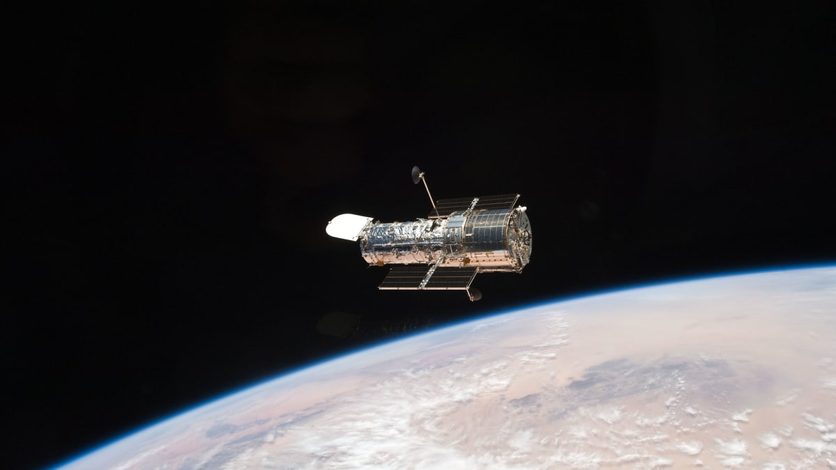 Train Commuter Spots First Dark Matter Clue Outside Milky Way - Image 3