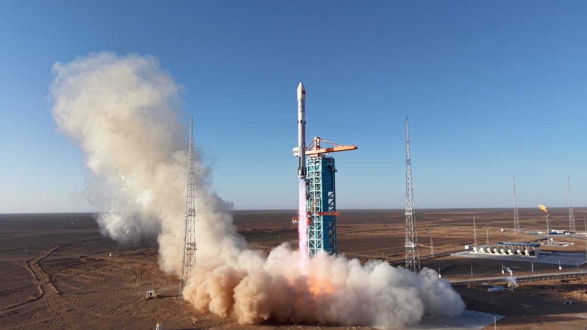 China's Private Rocket Lands Upright After Launch - Image 3