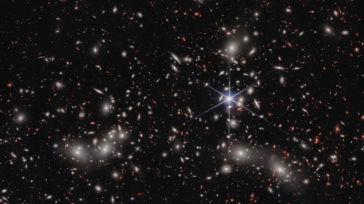 James Webb Finds 'Naked' Black Hole Older Than Its Galaxy