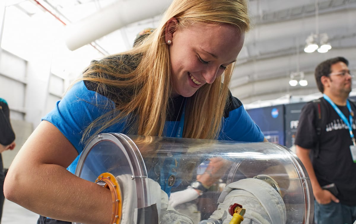 Scientists Map Hidden 'Sea of Light' Between Galaxies - Image 3