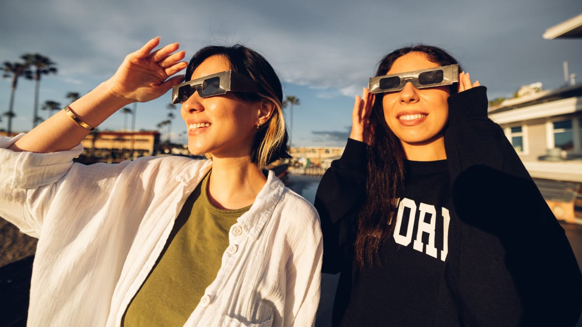 Anyone Can See 2026's Eclipse for Under $50 - Image 3