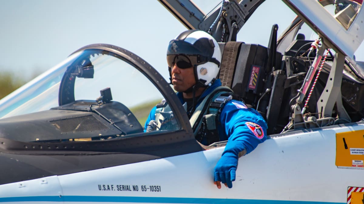 Moon Astronaut Victor Glover Now Shaping Future Engineers - Image 4