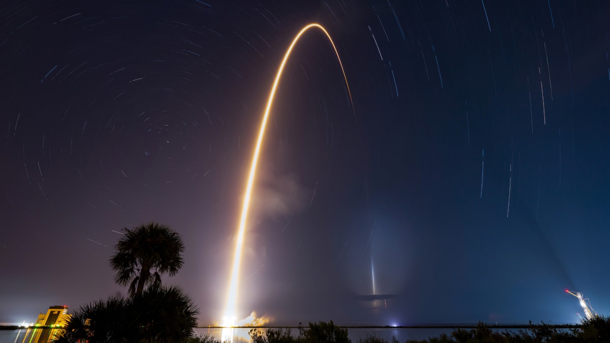 SpaceX Rocket Flies Record 37th Mission on 100th Launch - Image 2