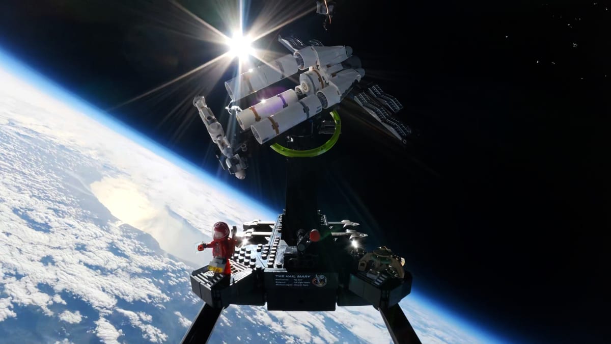 Lego Spaceship Breaks World Record at 115,000 Feet - Image 4