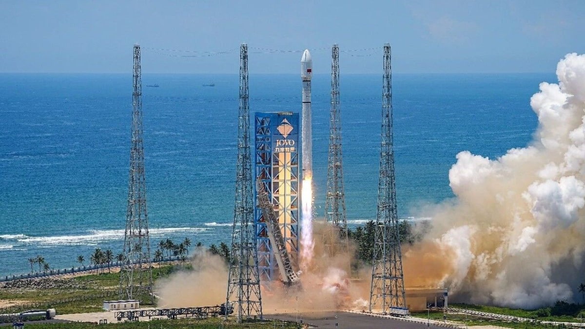 China Launches 2 Rockets Days After Explosion