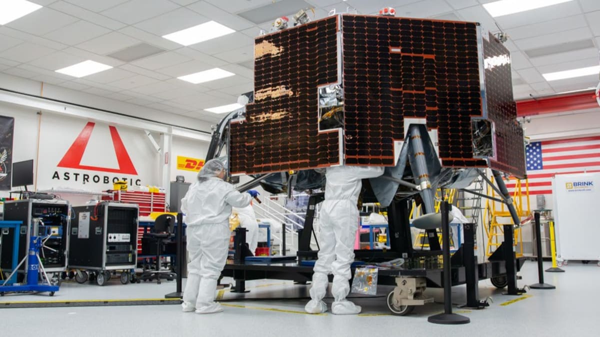 Pittsburgh's Griffin Lander Heads to Moon in Late 2026 - Image 2