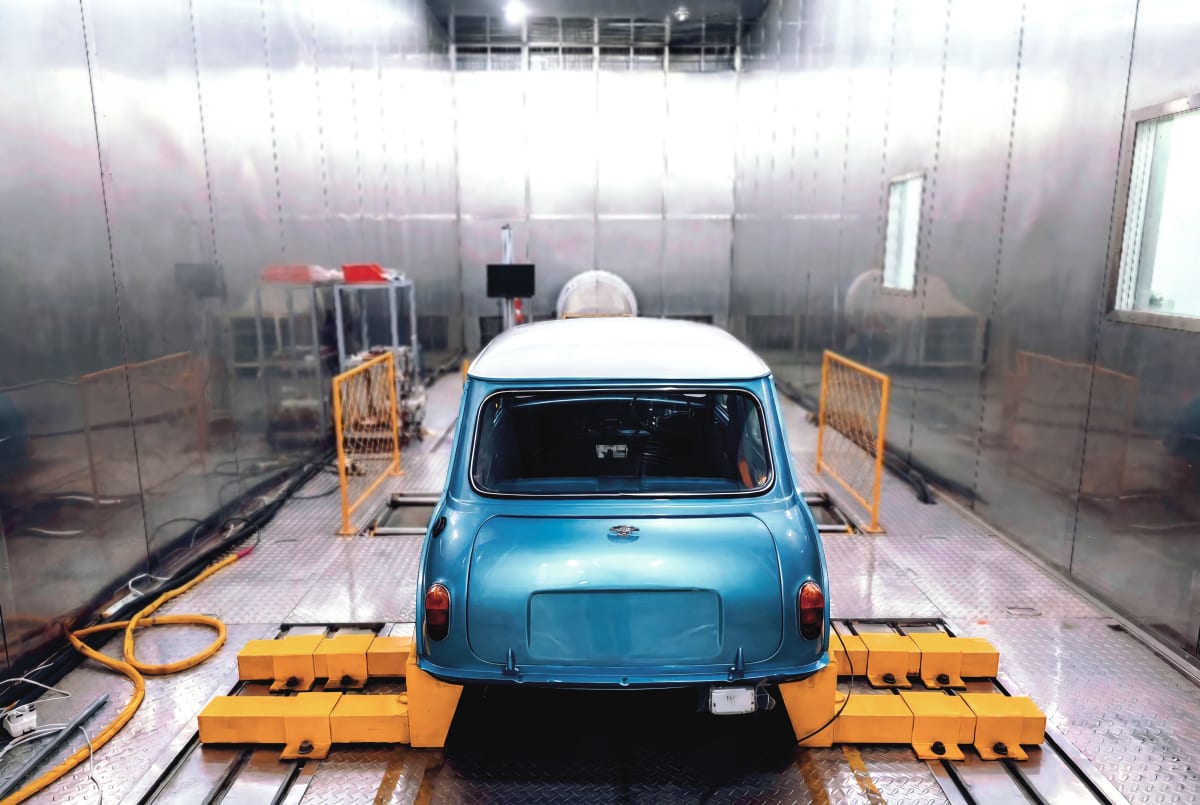 Oxford Firm Turns Classic Mini Into Daily-Drive EV - Image 3
