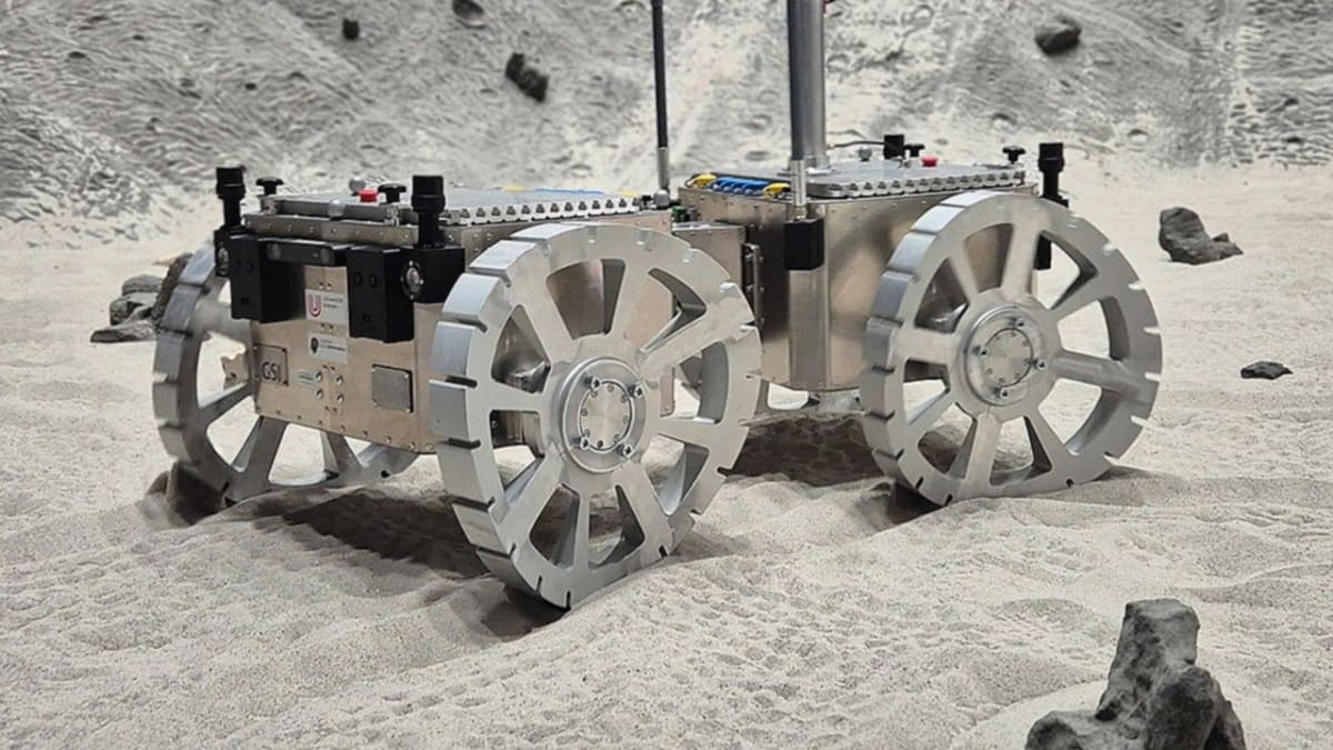 Lizard-Inspired Mars Rover 'Swims' Through Sand