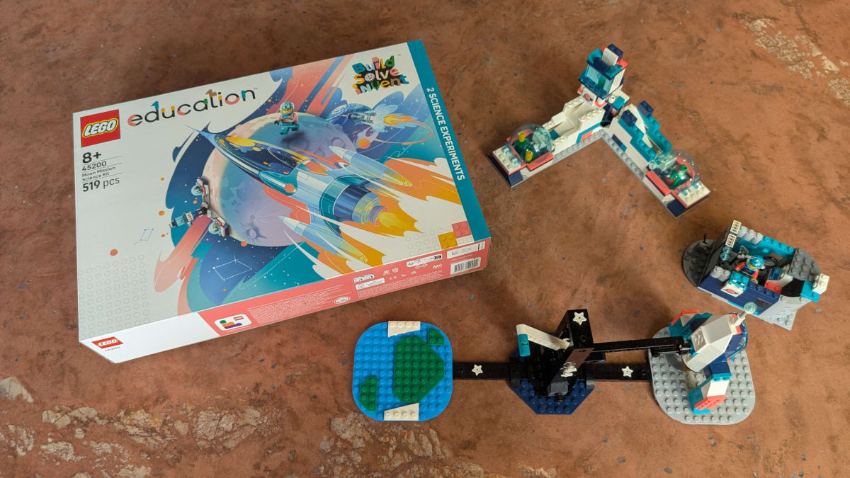 Lego's New Science Kits Turn Kids Into Space Engineers - Image 4