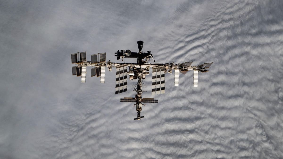 Space Station Gets 2-Year Extension to Avoid China Gap - Image 2