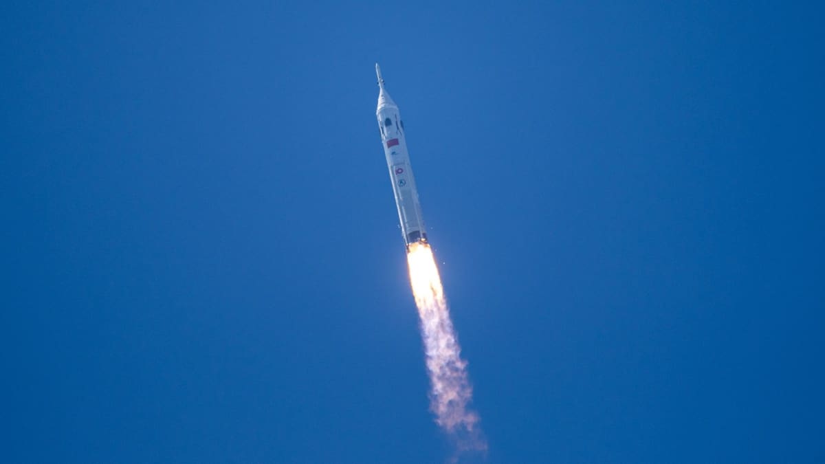 China's Long March 10 rocket launching with Mengzhou spacecraft from Wenchang Space Launch Site