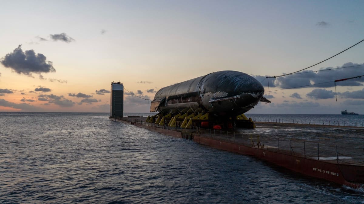 SpaceX Recovers Starship After Month-Long Ocean Journey - Image 5