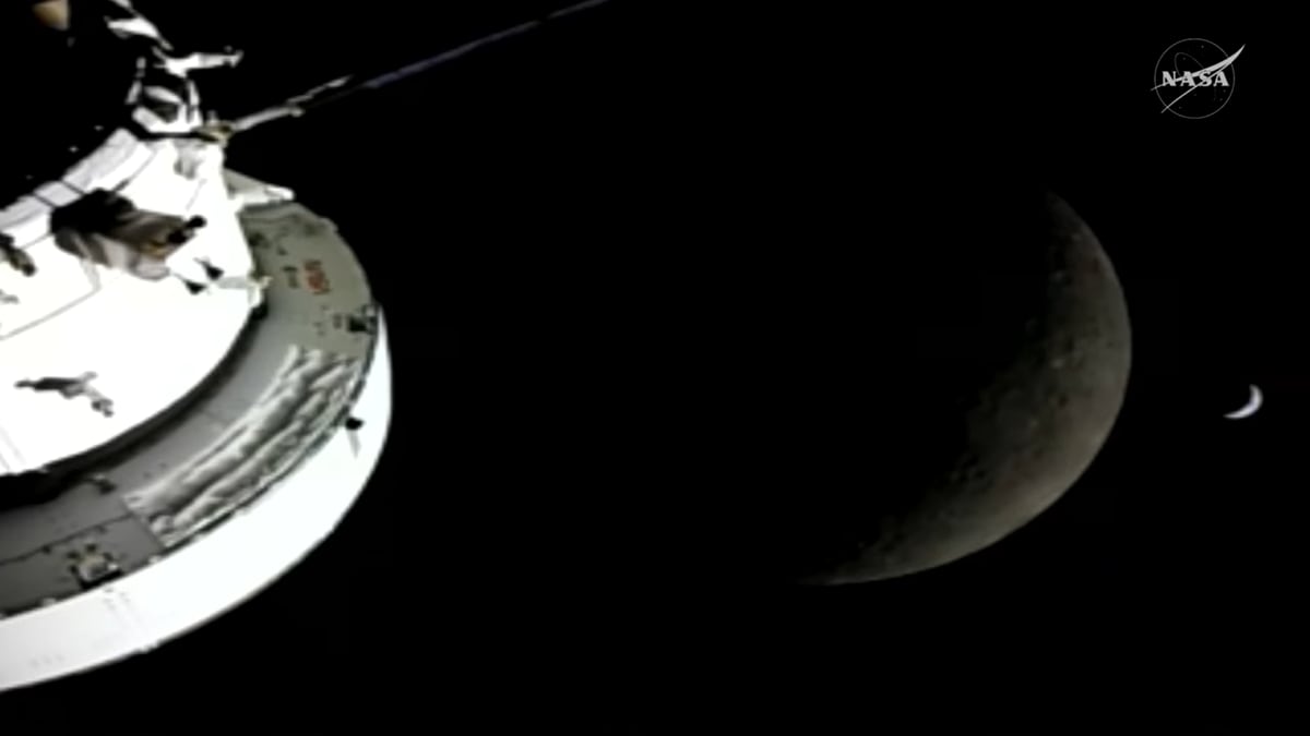Artemis 2 Crew Makes History in First Moon Flyby Since 1972 - Image 3