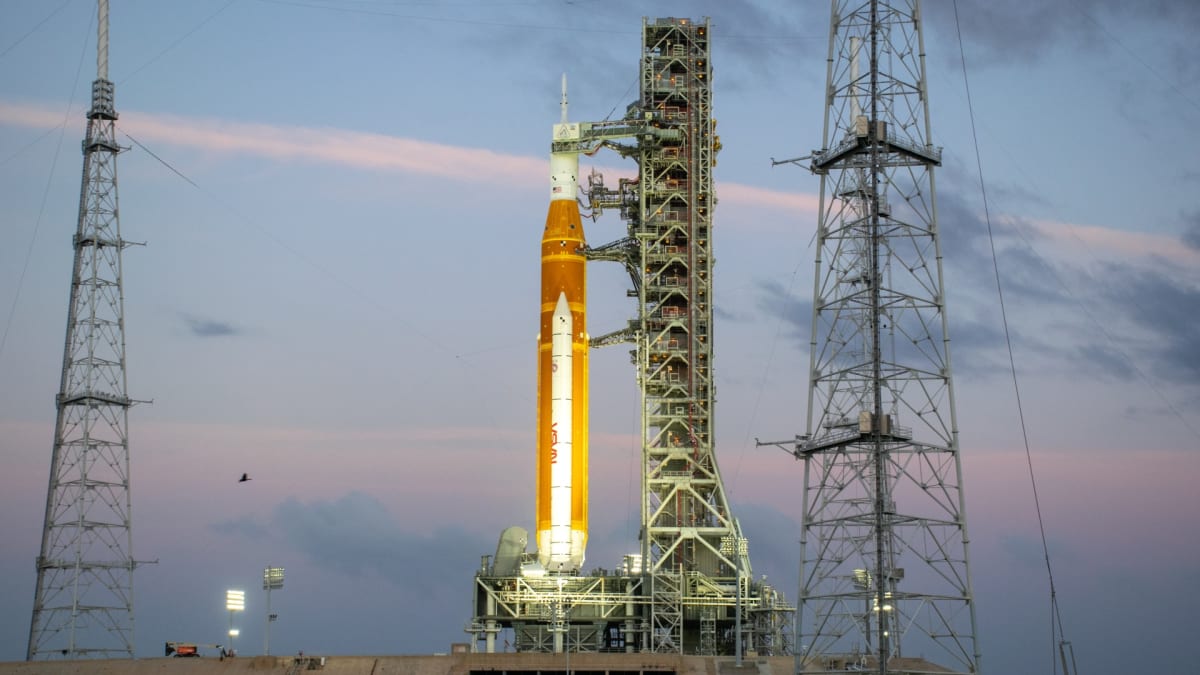 NASA Launches 4 Astronauts to the Moon on April 1 - Image 4