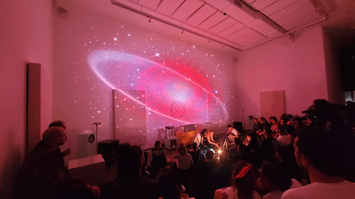 NASA Imagery Meets Pink Floyd in Sold-Out Space Show - Image 4