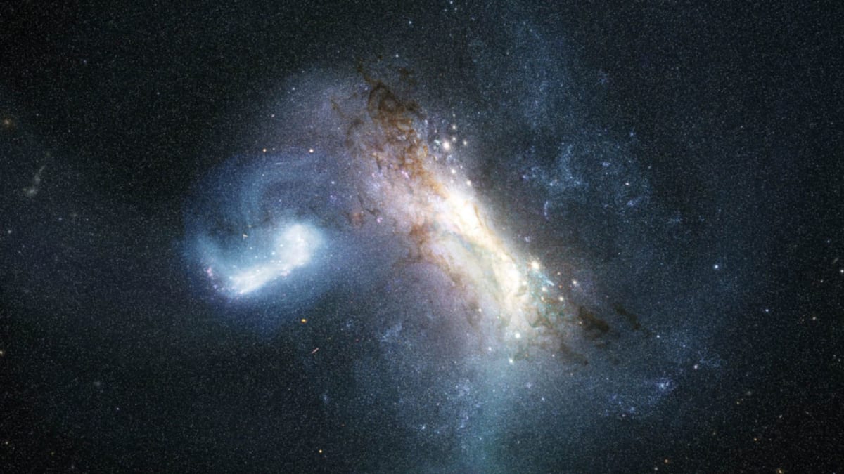 Hubble Finds Ancient Galaxy Collision Shaped the Milky Way - Image 2