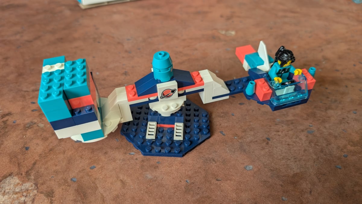 Lego's New Science Kits Turn Kids Into Space Engineers - Image 5