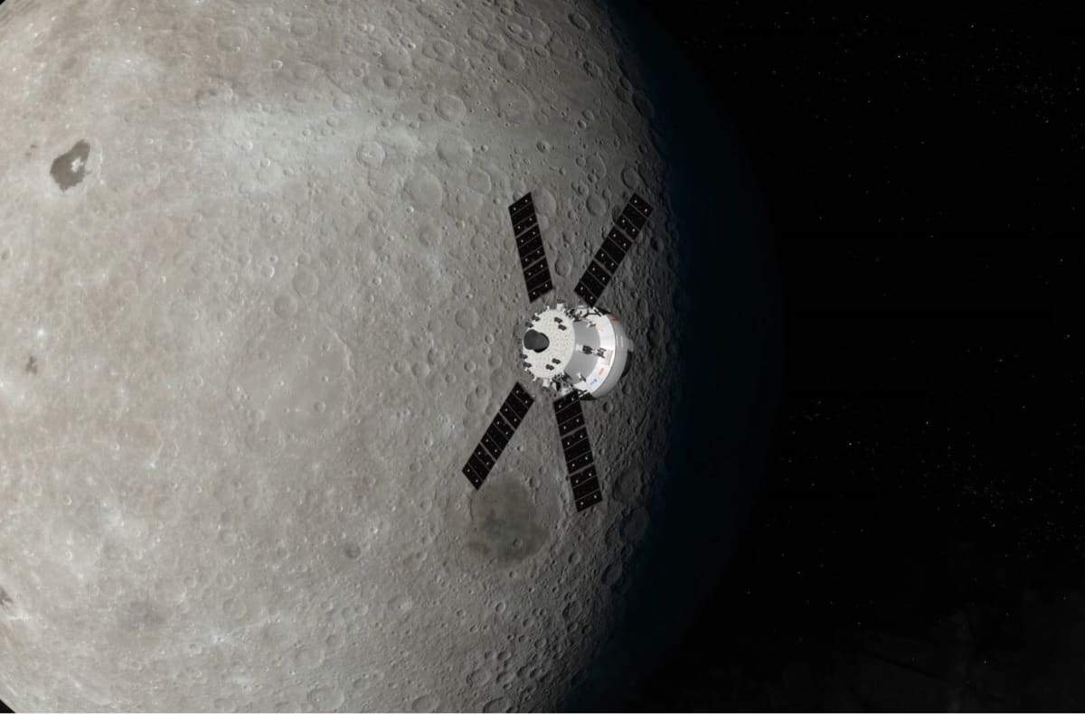 Artemis 2 Astronauts First to See Moon's Far Side in 53 Years - Image 5