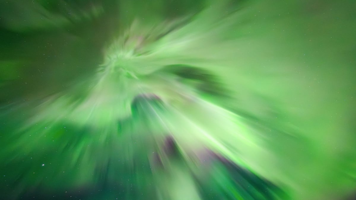 Aurora Expert Captures 3-Hour Light Show in Norway - Image 3