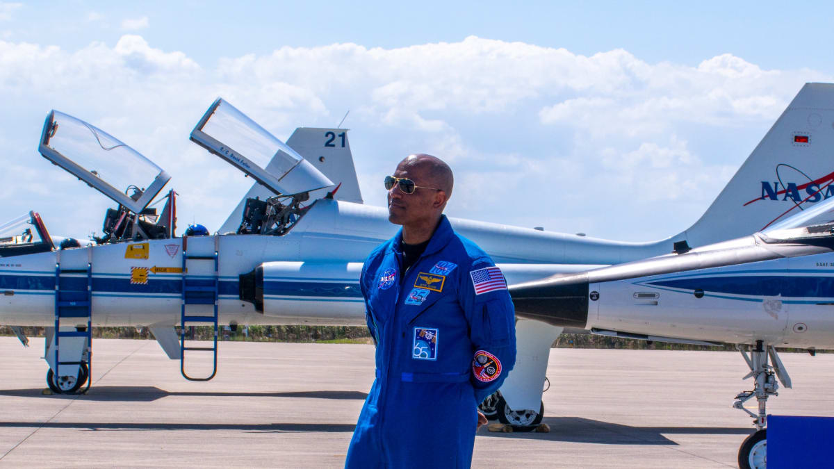 Moon Astronaut Victor Glover Now Shaping Future Engineers - Image 5