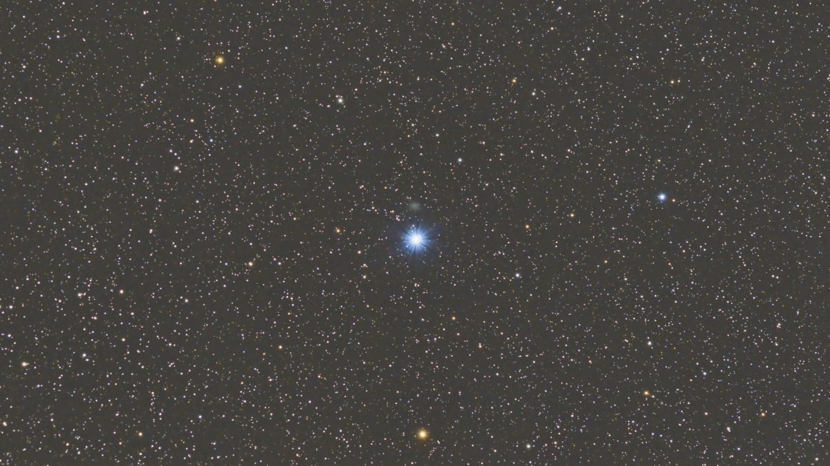 Moon Will Hide Brightest Star in Leo on April 25