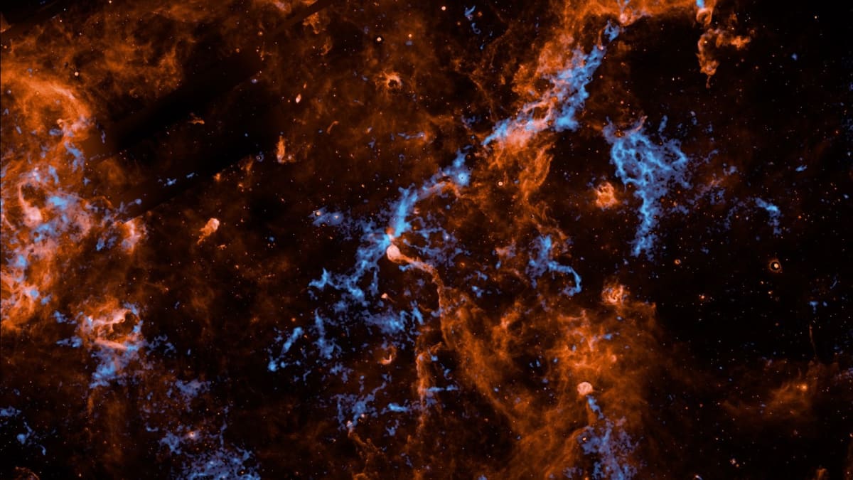 NASA Finds 'Interstellar Glaciers' That Could Seed New Worlds - Image 2