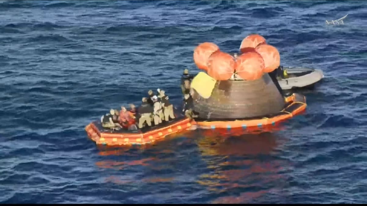 Artemis II Crew Returns After 50-Year Moon Mission Gap - Image 3