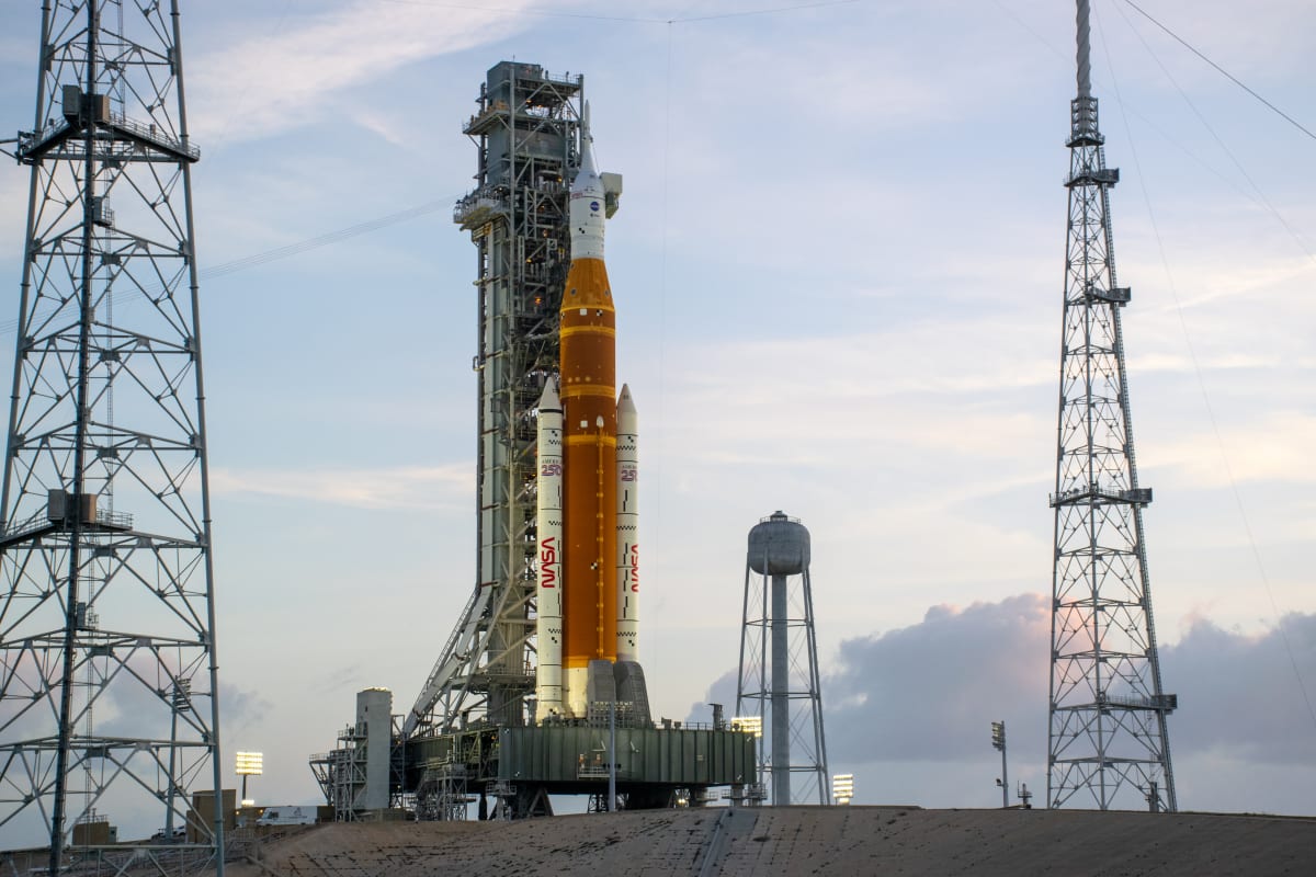 Humanity Returns to the Moon After 50 Years - Image 3