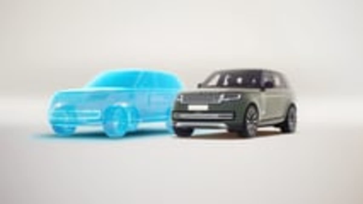 Range Rover's First Electric SUV Beats Off-Road Test - Image 4