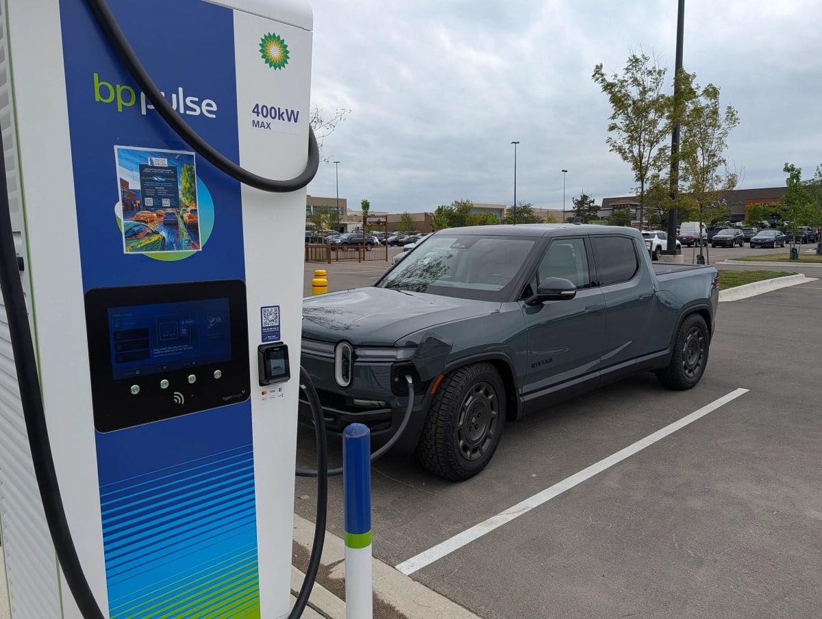 EV Charging Network Adds 84,000 Fast Chargers Across America - Image 3