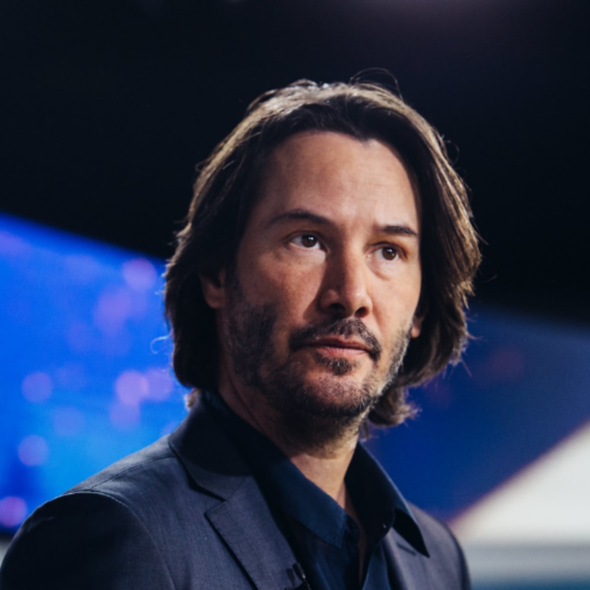 Keanu Reeves Quietly Funds Cancer Research for 20+ Years - Image 2