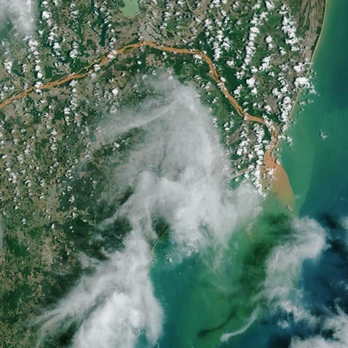 Brazilian City Grants Legal Rights to Ocean Waves - Image 2