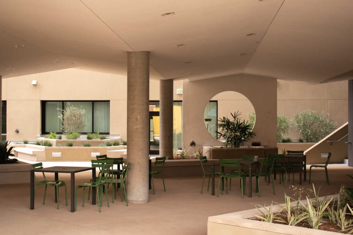 LA Rice Cracker Factory Now Houses 200 People - Image 4