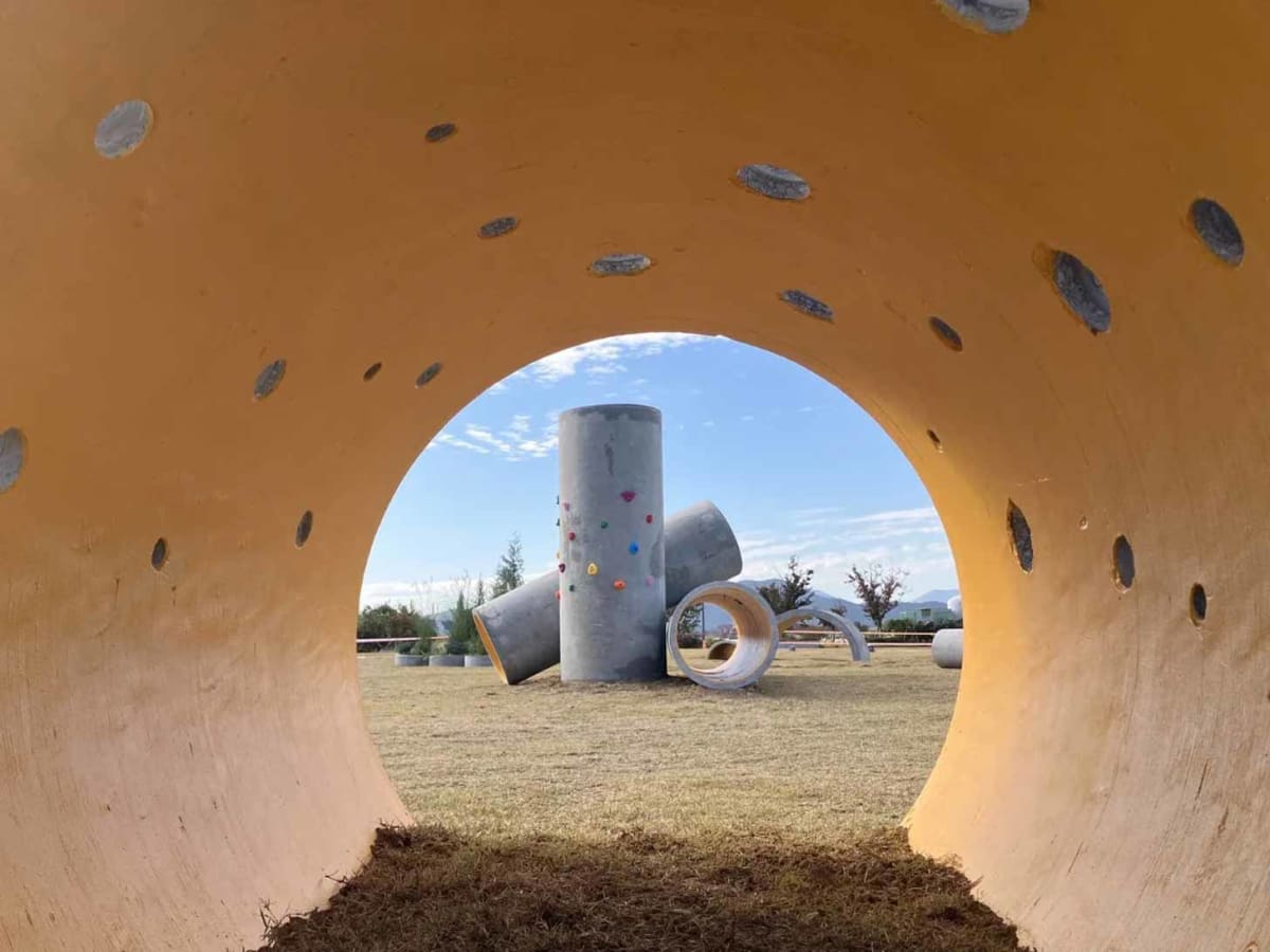 South Korea Playground Built from Recycled Concrete Pipes - Image 4