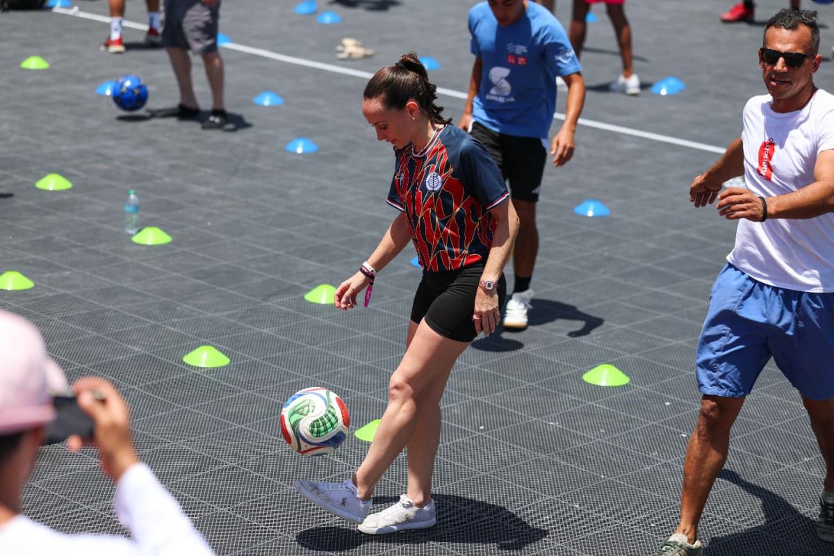 5,000 Players Break Record to Save Soccer Fields From Climate - Image 3