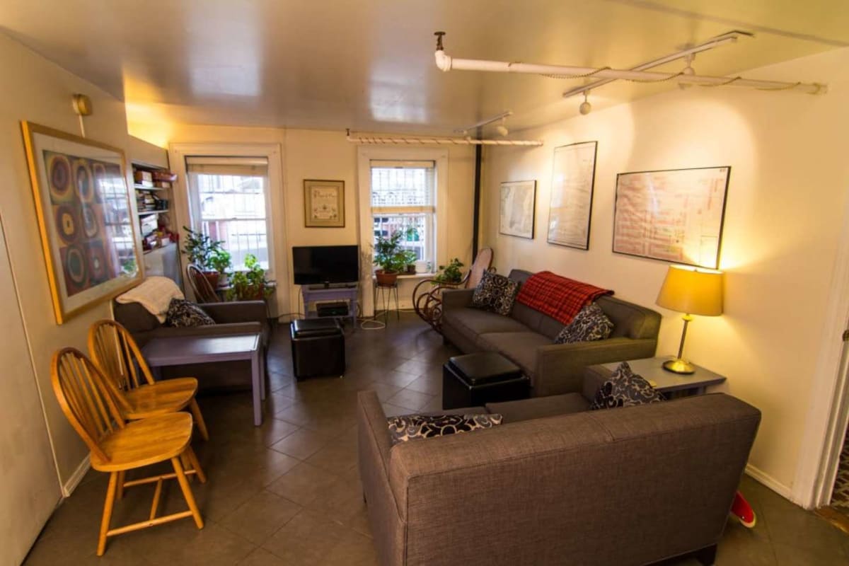 Manhattan Mennonites Offer Rooms Under $900, Welcome All - Image 5
