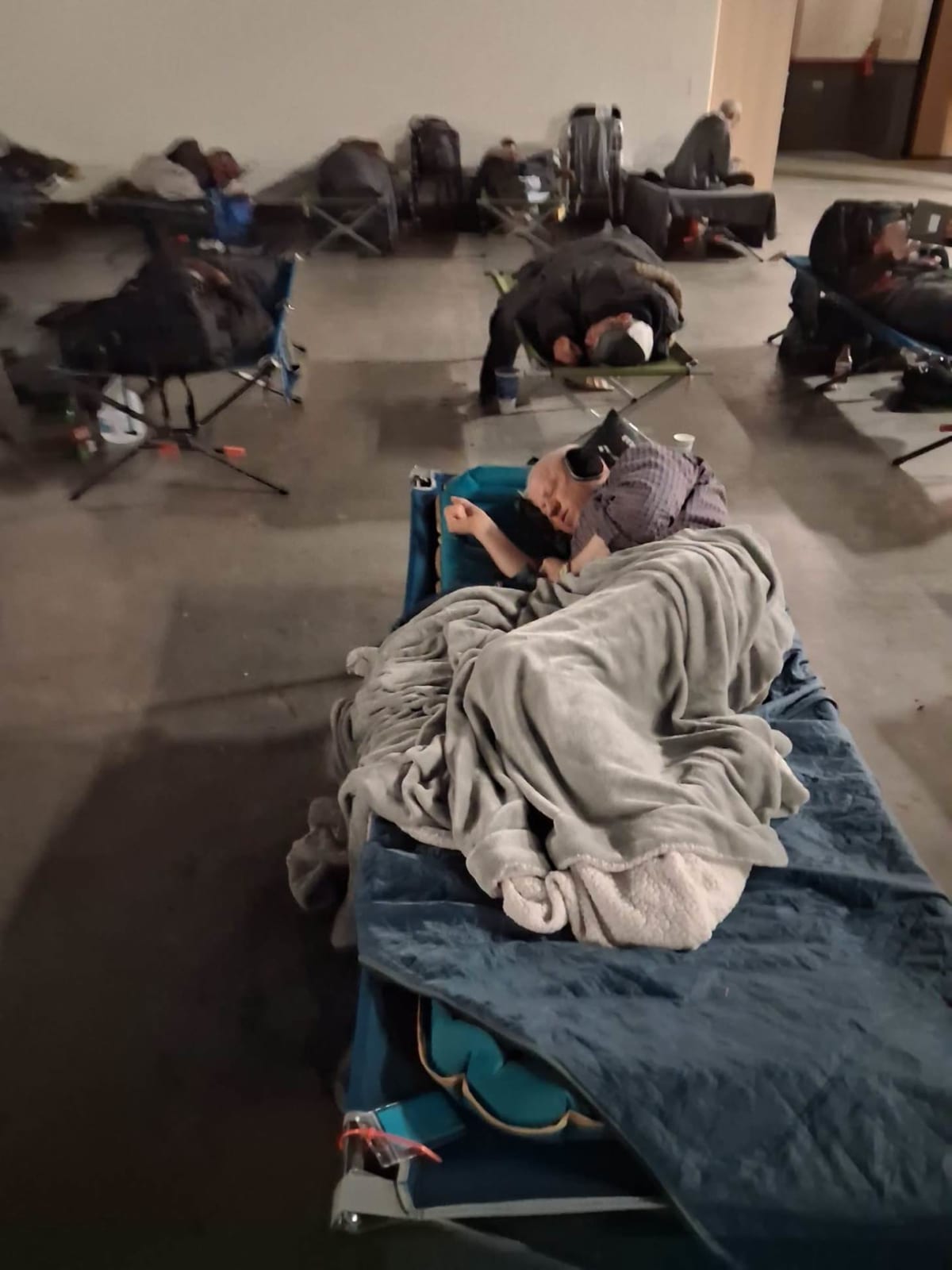 Aurora Mayor Sleeps in Homeless Shelter Every Friday Night - Image 3