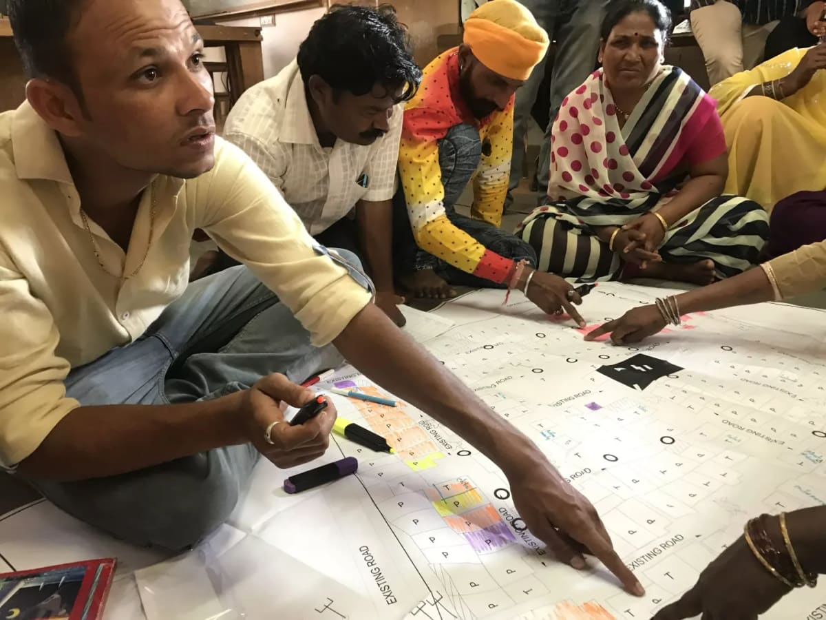 Indian Families Turn Slums Into Dream Homes for $1,000 - Image 4