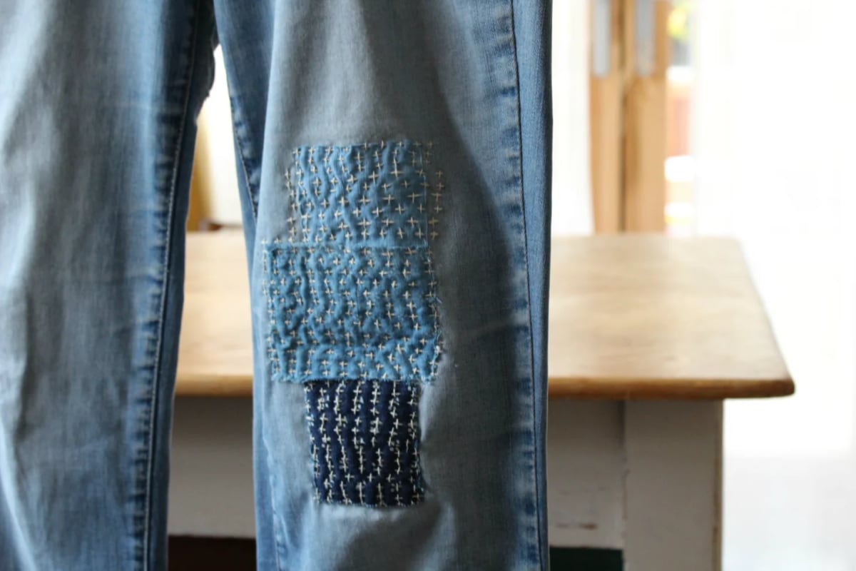Visible Mending Movement Turns Worn Clothes Into Art - Image 3
