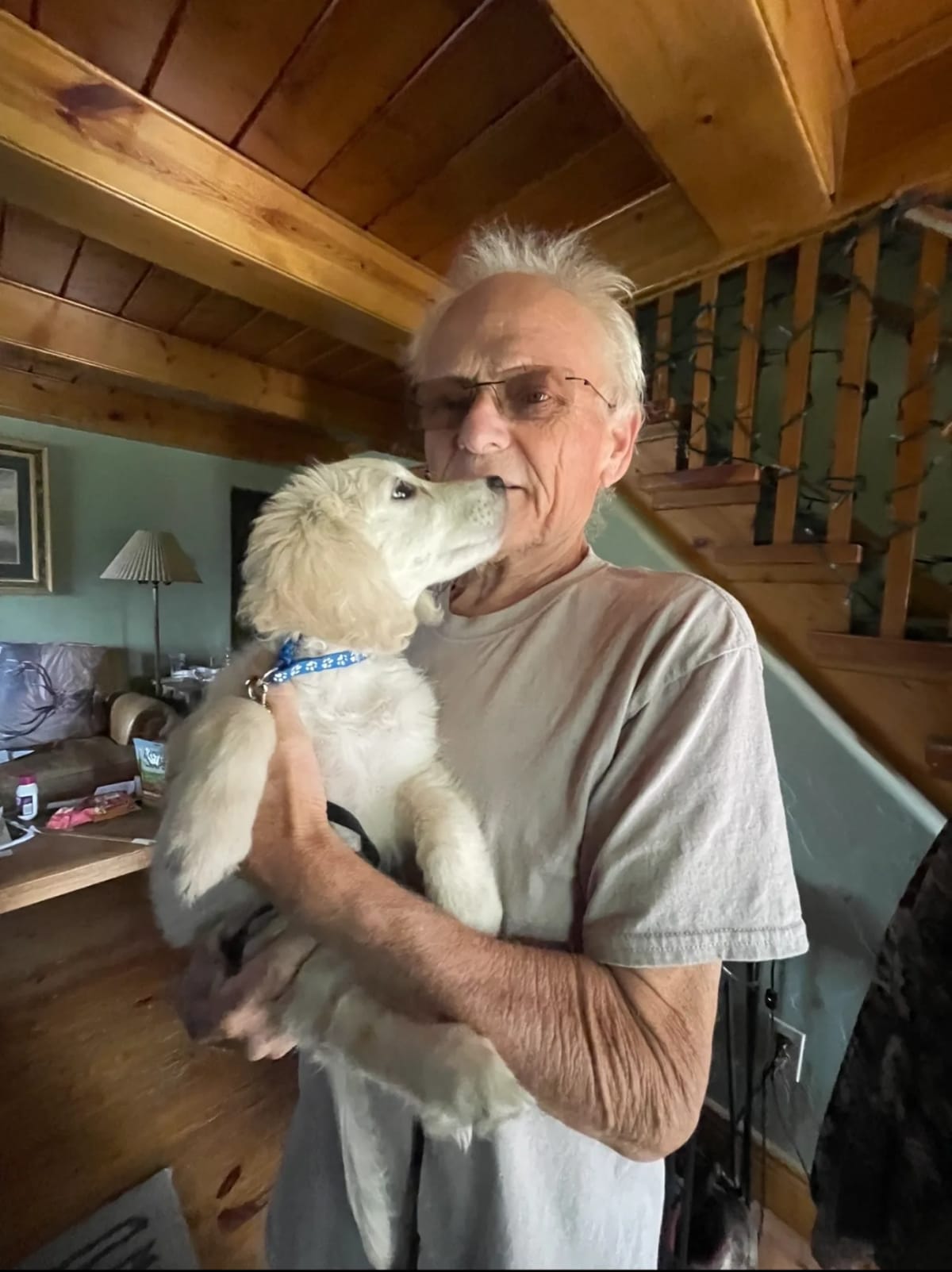 Hospice Patient Gets Puppy Cuddles for Final Wish - Image 5