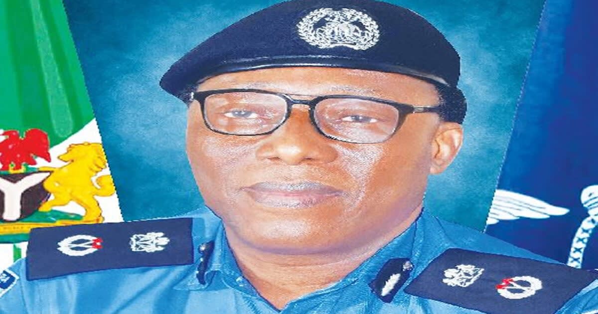 Delta State police officers and community security partners conducting coordinated rescue operation