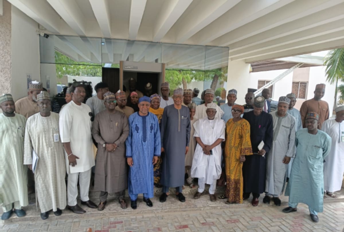 Northeast Nigeria Gets 130 Airport Trolleys, Radio Gear - Image 4