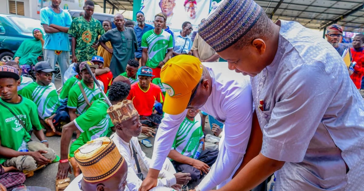 Nigeria's APC Delivers Cash and Food to PWDs in Abuja