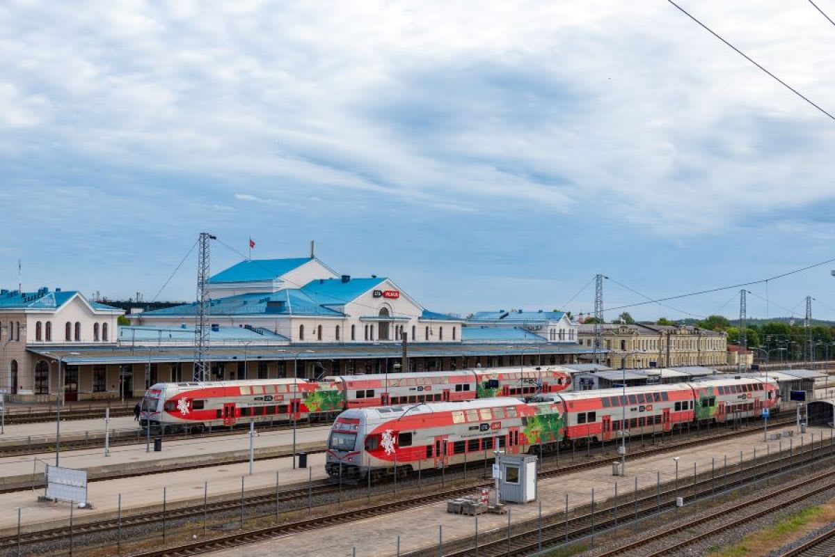 UK Port Lets Shipping Firms Count Its Green Gains as Their Own - Image 5