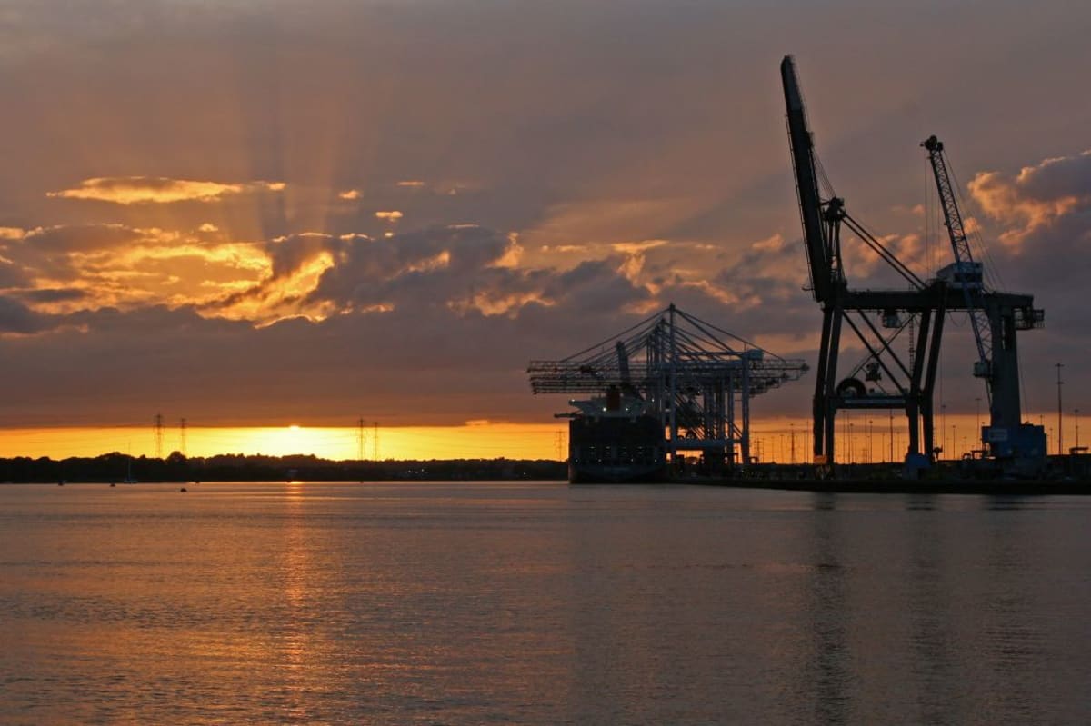 UK Port Lets Shipping Firms Count Its Green Gains as Their Own - Image 2