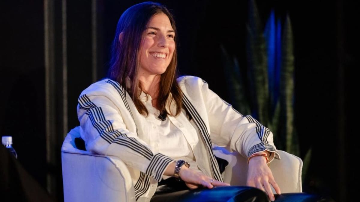 Olympic Gold Captain Hilary Knight Celebrates Hockey's Rise - Image 3