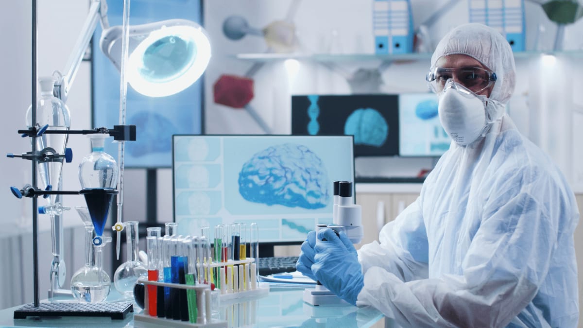 Scientists collaborating on brain drug delivery research to overcome blood-brain barrier challenges