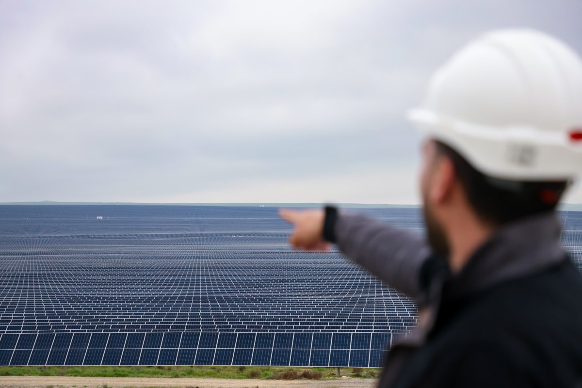 Azerbaijan's 1,000-Year Oil Industry Turns to Wind and Solar - Image 5